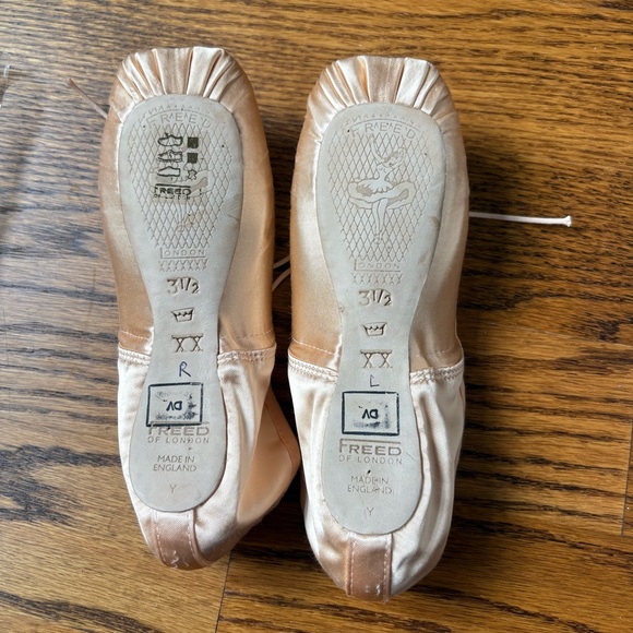 💕💕Freed Of London Classic Deep Vamp Pointe Shoes 🌸 - Picture 6 of 6
